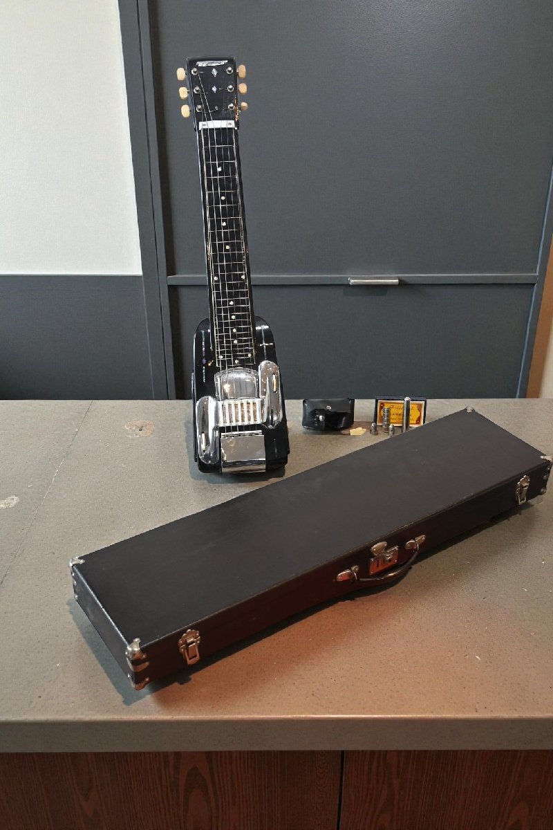 ○1950年代Teisco製ラップスティールギター 「誤植GUITERラベル」 ヴィンテージ 古道具のgplus広島2510k拍卖