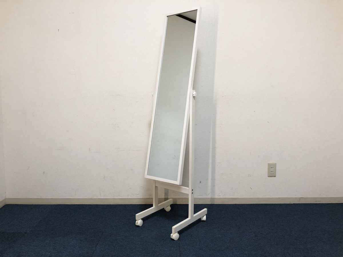 ミルキーホワイト スタンドミラー全身用 姿見スリムタイプ キャスター(ロック2ヶ所)付き シンプルデザイン鏡 角度無段階調節ミラー 拍卖