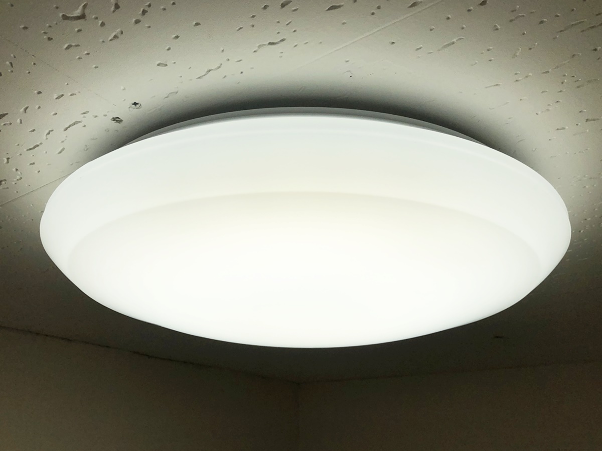 TOSHIBA シーリングライト LEDH80179W-LD 昼白色(5000K Ra:85)~6畳用 東芝照明器具 リモコン無し 清掃/点灯確認済み拍卖