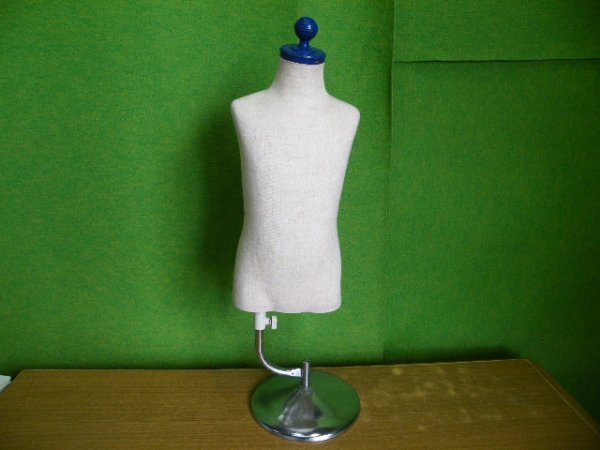 【SUN】子供用トルソー 3才(100cm)サイズ 芯地張り 発砲ボディ■Q-143(1)拍卖