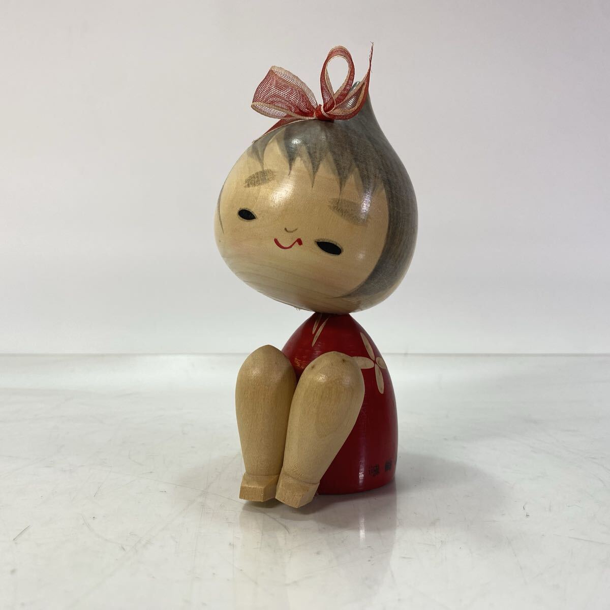 創作こけし くり子ちゃん 木製 日本人形 レトロ 置物 インテリア 飾 民芸品 郷土玩具 伝統工芸 古雑貨拍卖