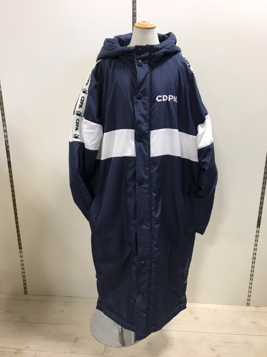 【新品・未使用】soccer junky サッカージャンキー ジュニアベンチコート (CP19560K) ネイビー 150-160サイズ拍卖