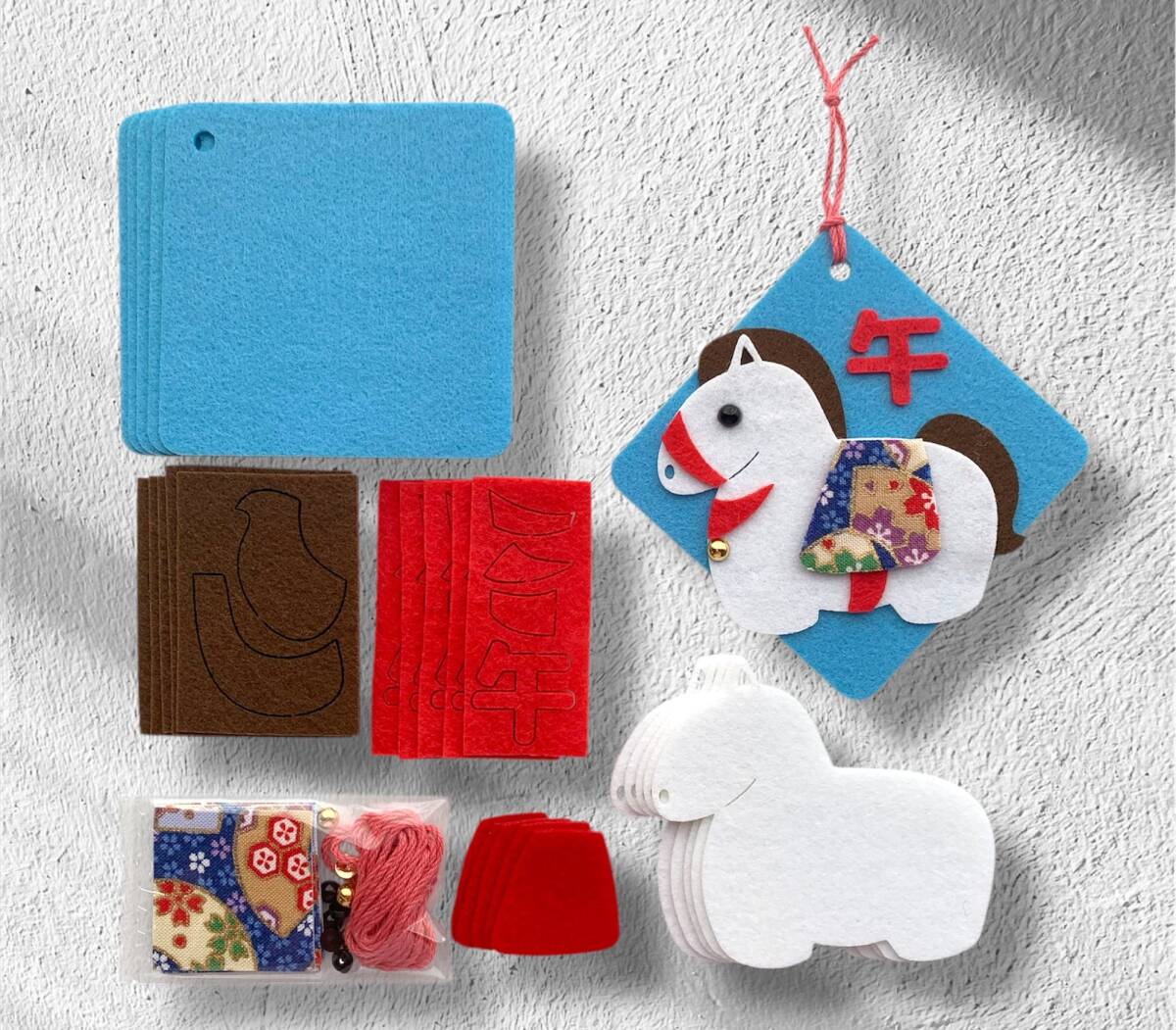 ★ 午 2026年 ★ 飾り ★ 作成キット ★ 5個セット+サンプル ★ ( フエルト ハンドメイド ) ★拍卖