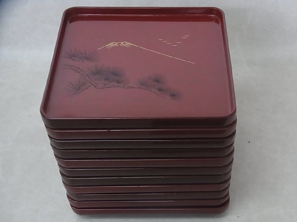 【蔵出し】 輪島塗 金彩 本蒔絵 朱塗 懐石御膳 10客揃 富士松 脚付膳 木製漆器 茶道具 大きさ/25.5×25.5cm拍卖