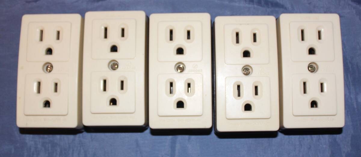 露出形接地ダブルコンセント National製 5個セット美品中古品拍卖