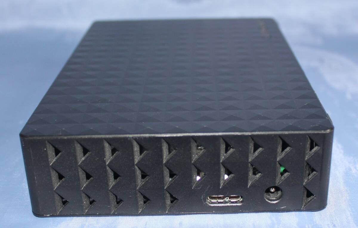 SEGATE Expansion Desktop Drive USB3.0 本体+ 動作確認HDD付きジャンク扱い中古品拍卖