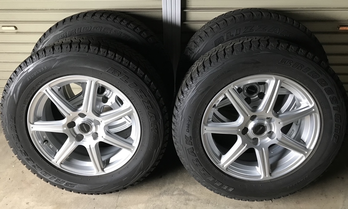 スタッドレス+アルミセット17インチブリヂストン BRIDGESTONE TOPRUN R7 ホイール 4本17インチアルミスタッドレスブリザックDM-V1売り切り拍卖