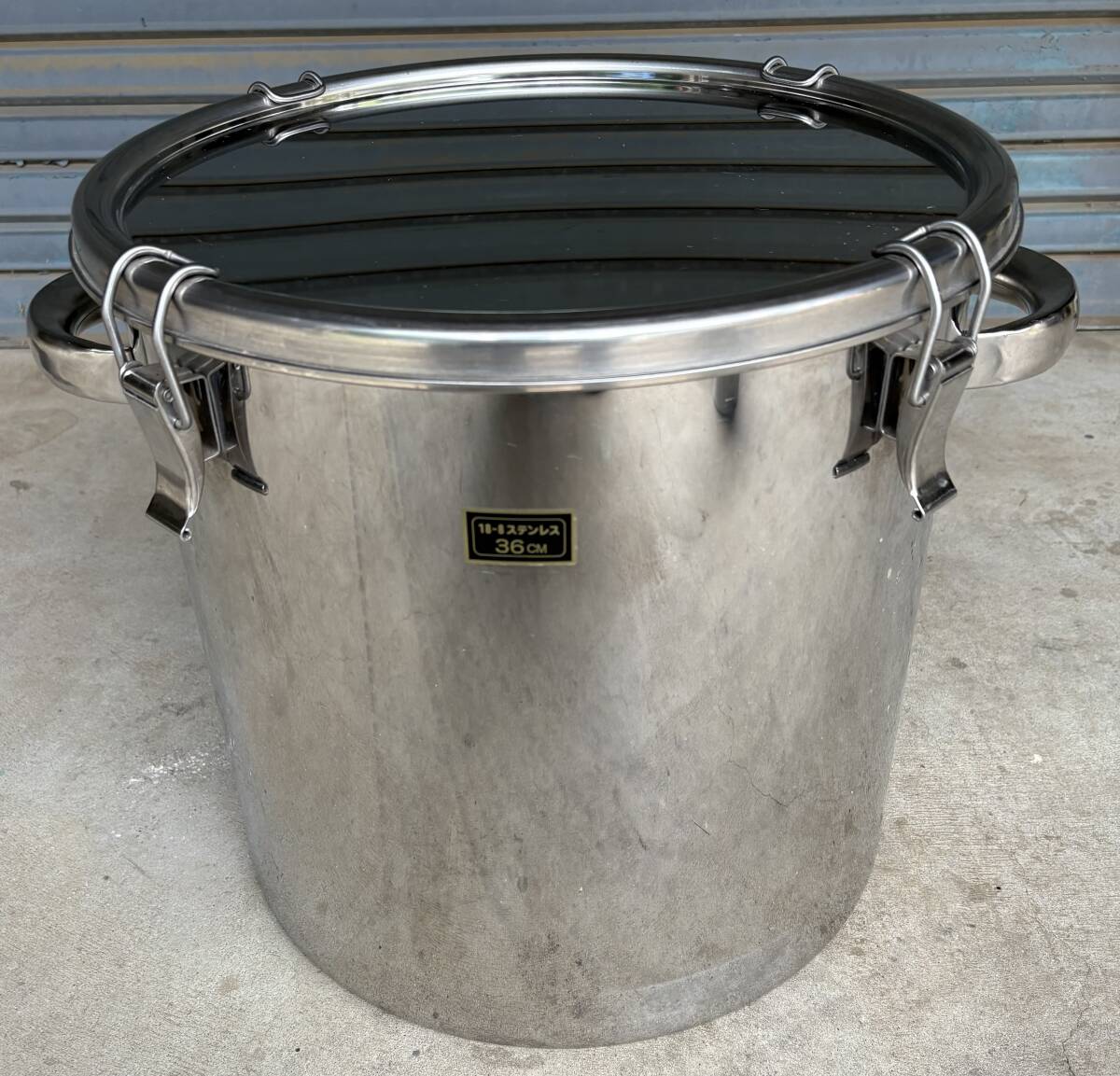 ステンレス寸胴 18-8ステンレス36cm密閉タンク(両手付タイプ) 売り切り① 鍋 容器 密閉 保管 ケース拍卖
