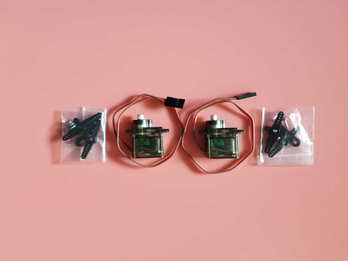超小型 サーボ モーター 金属歯車 Servo motor 2個拍卖