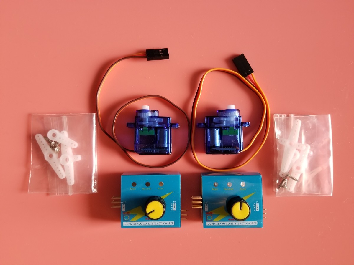 180度 超小型 サーボモーター2個+テスター2個拍卖