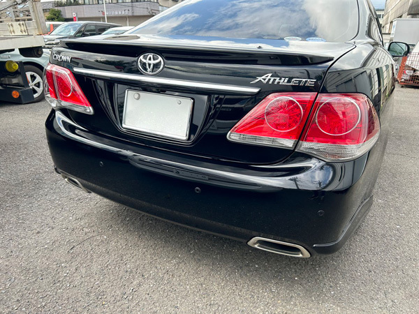 商品製造工場紹介動画付き クラウン 200系 前期後期共通 トランク スポイラー リアスポイラー リア 純正 黒 ブラックカラー 202 塗装済み拍卖