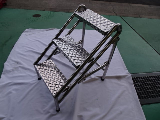 踏み台 脚立 ハシゴ 階段 はしご 強化ステンレス 3段 高さ720mm ステップ 折り畳み トラック 積おろし 船舶 ボート 倉庫作業 盆栽 花壇拍卖