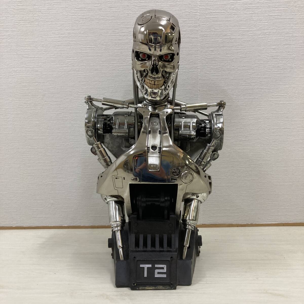 ターミネーター エンドスケルトン ライフサイズバスト拍卖