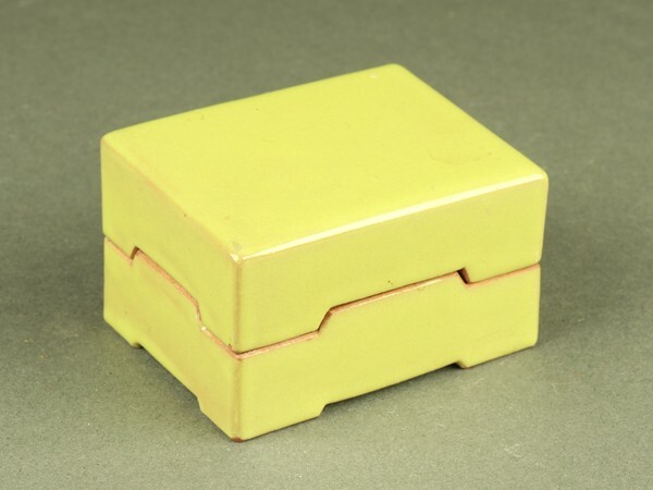 【宇】KA022 唐物 朱泥 黄釉 香合 合子 煎茶道具拍卖