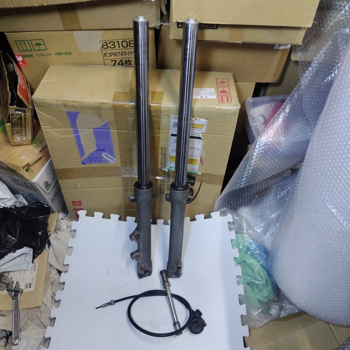 O/H済 ジェイド フロントフォーク メーターギア アクスルシャフト サスペンション フォーク 35パイMC23 左右セット拍卖