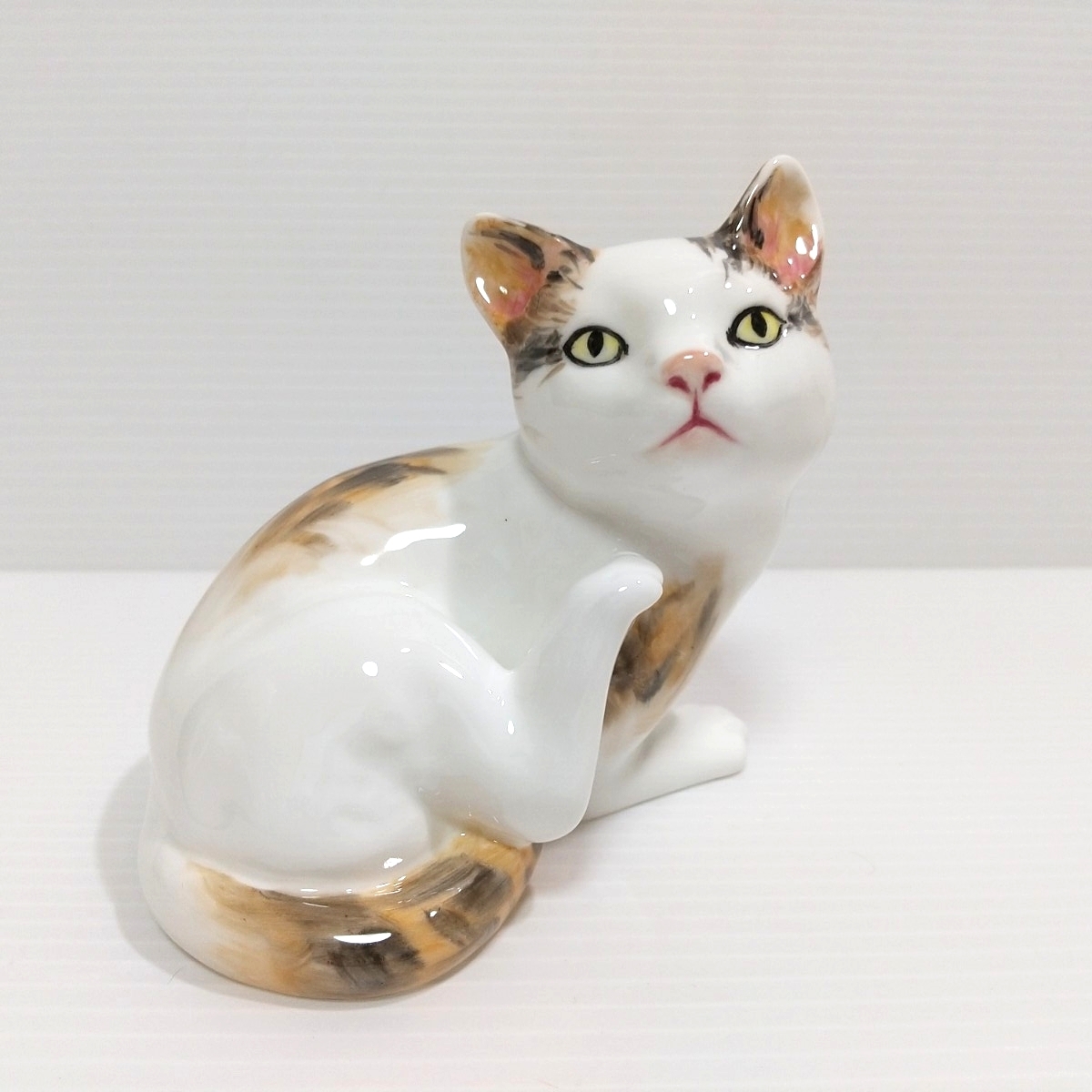 即決 ノリタケ スタジオコレクション 猫 フィギュリン 人形 置物拍卖