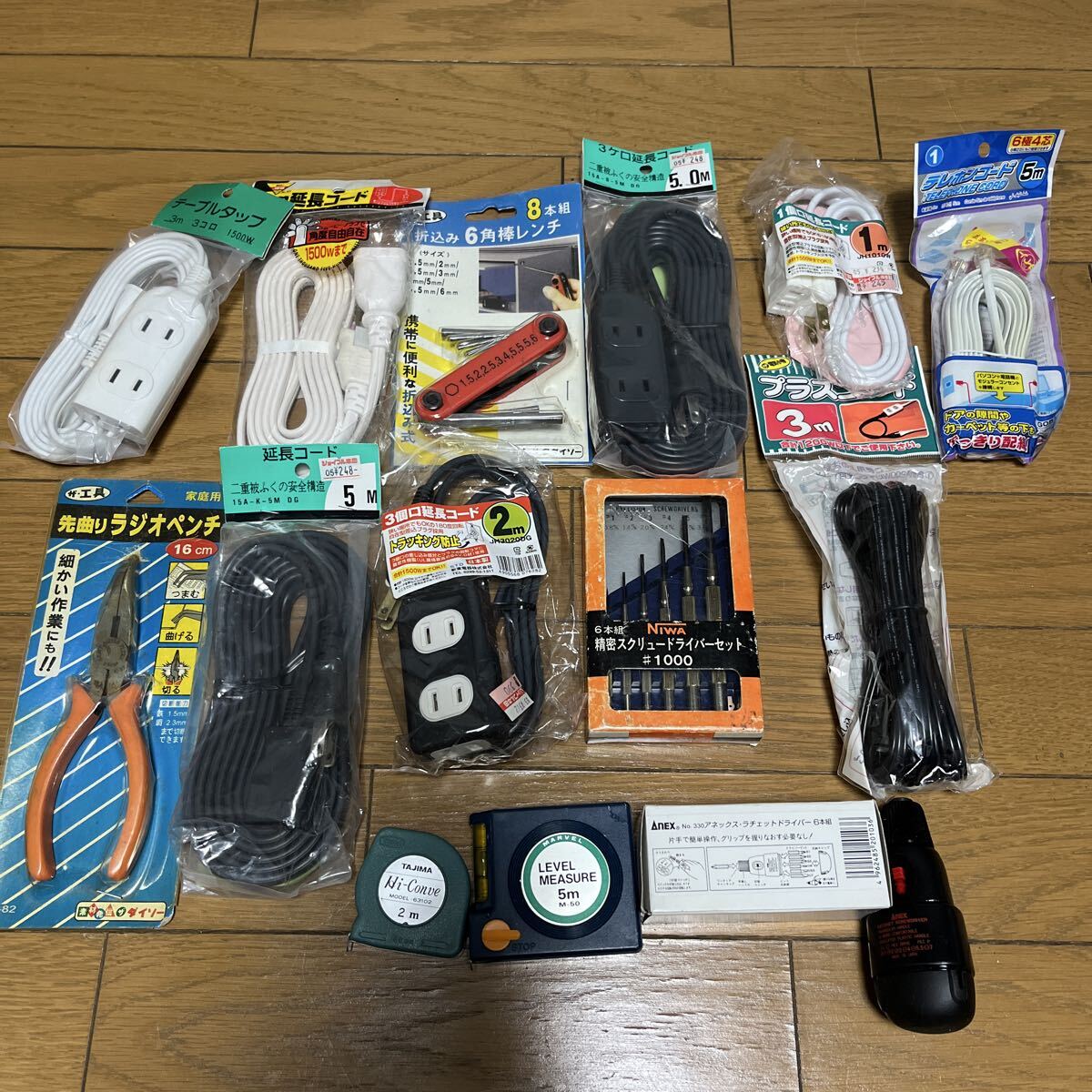 工具まとめ売り DIY ドライバー 延長コード ラジオペンチ メジャー拍卖
