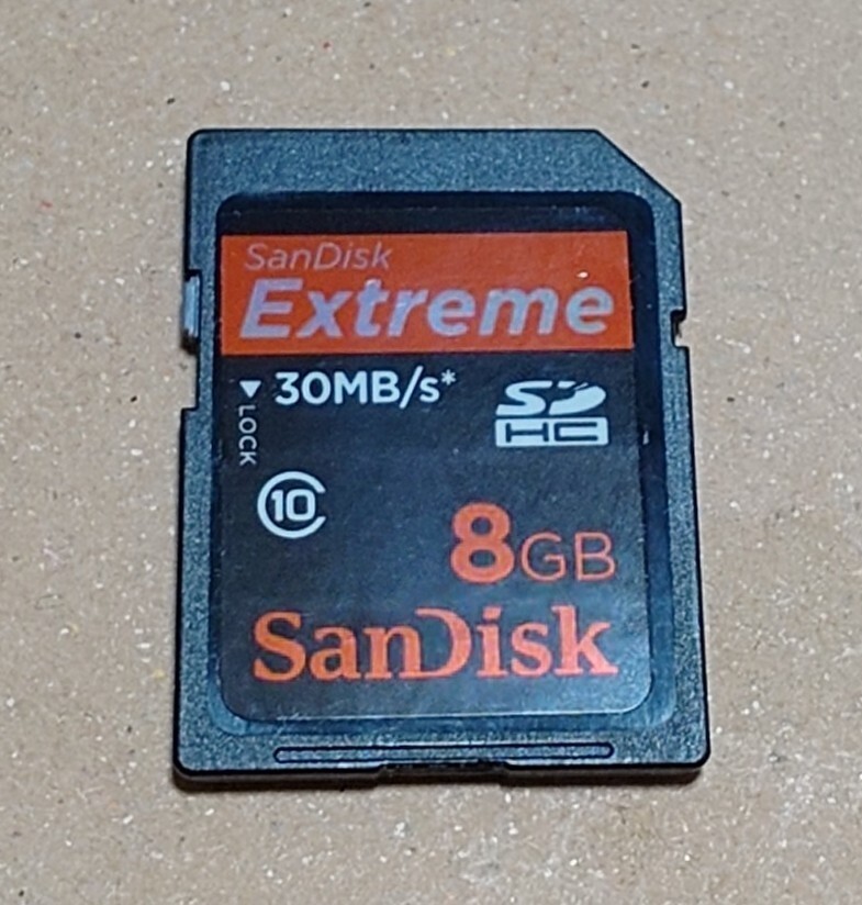 SanDisk SDカード Extreme SDHC 8GB拍卖