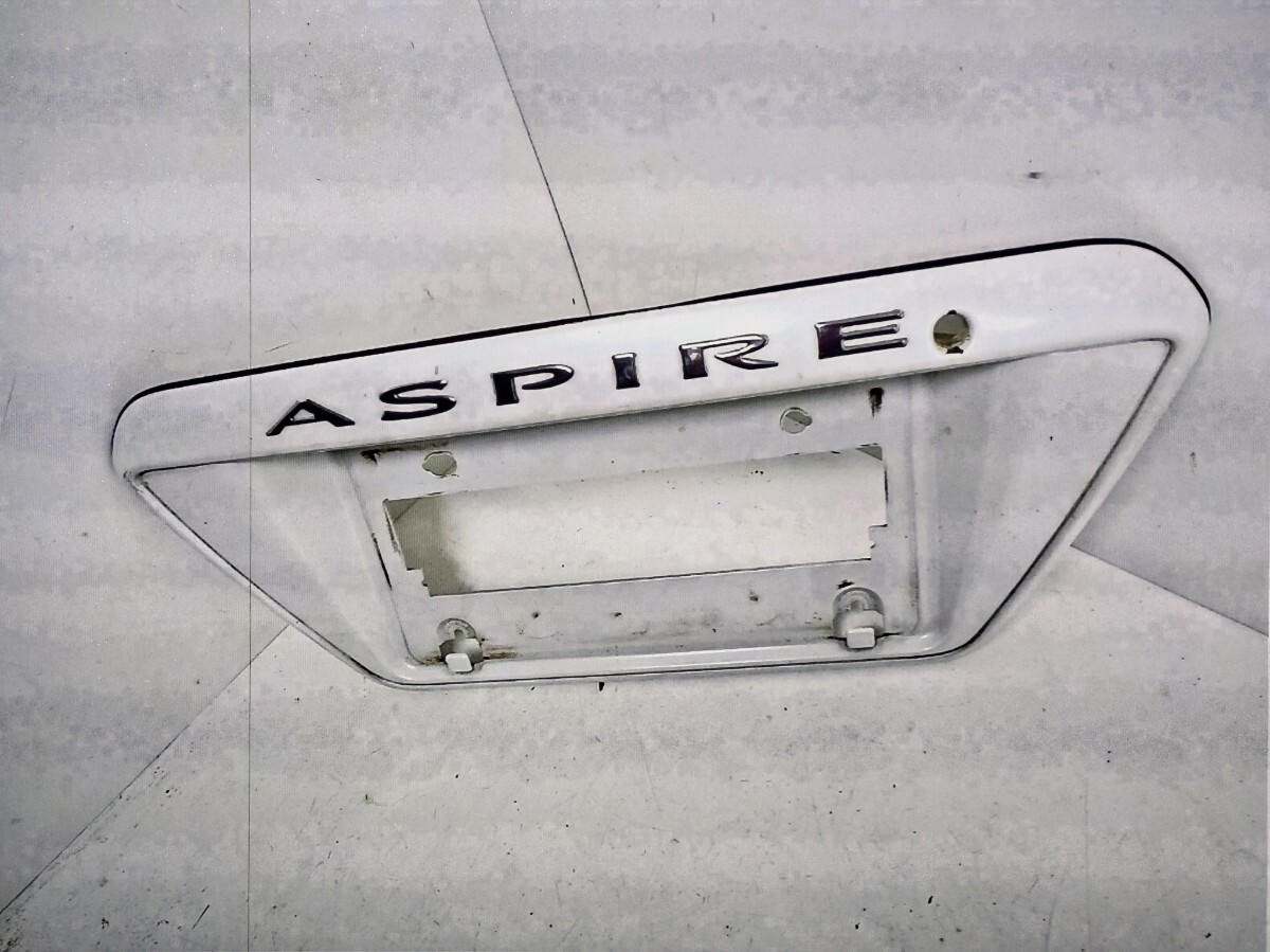 JDM 三菱 ディアマンテ アスパイア F31A リア テールゲート ガーニッシュ 純正 No.1988拍卖