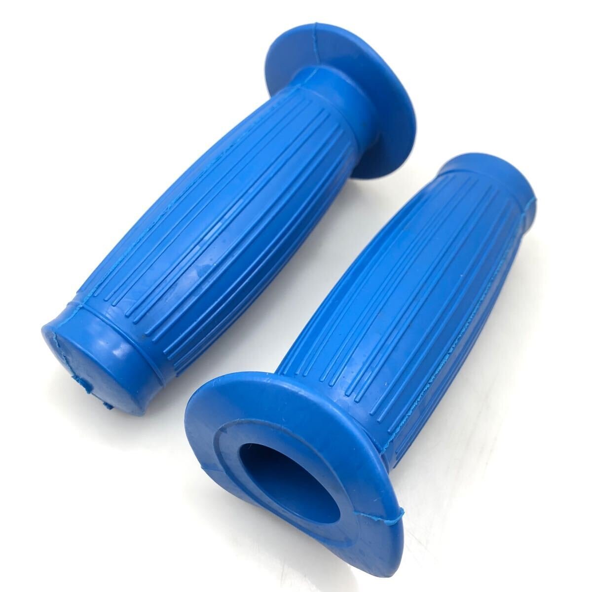 未使用 訳あり◇B品 アウトレット 青タルグリップ 1セット 内径約24mm 樽型 ブルー 送料込み 検ホンダモンキーディオダックスシャリー拍卖