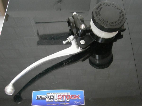 SALE!!★☆GT750 GS750 GT550 GS1000 GS400 GS550 マスターシリンダーASSY 5/8 ダブルディスク用☆★14mmシングル用も出品中拍卖