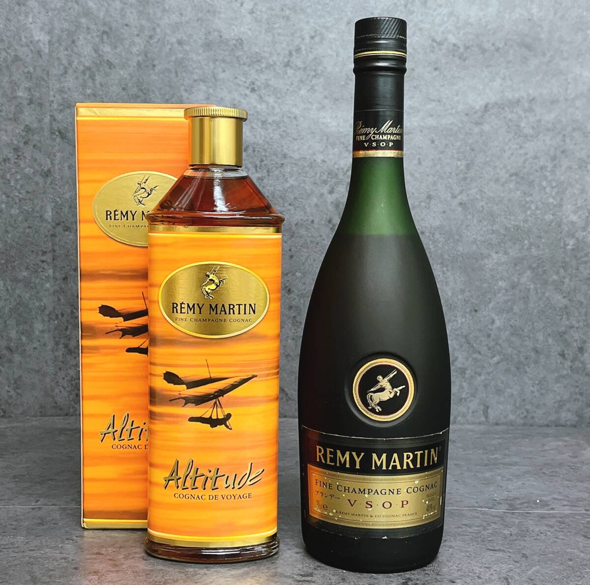 2:未開栓 レミーマルタン ブランデー 2本(VSOP フィーヌシャンパーニュ 700ml 40%・美品 Altitude アルチチュード 350ml 40%)拍卖