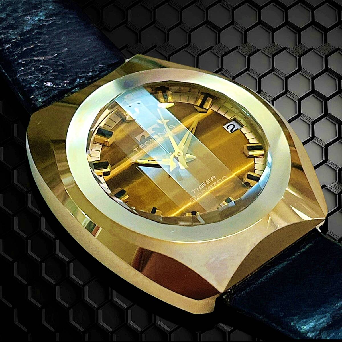 テクノス タイガー ボラゾン 自動巻き デイト 強硬5面カットガラス ブラウン文字盤 腕時計 拍卖