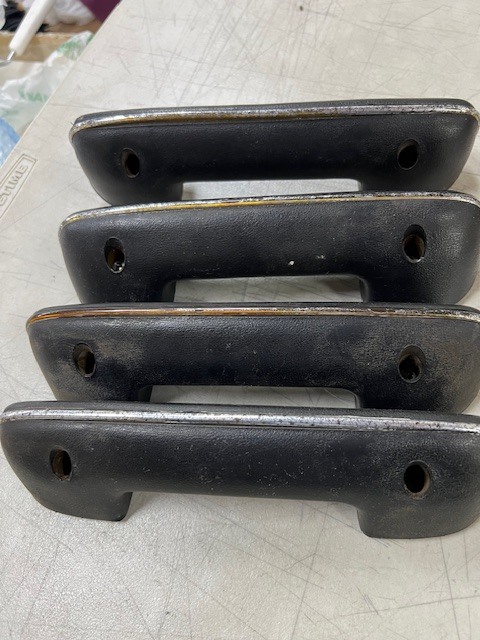 日産 スカイライン 2000GTX ハコスカ 日産純正部品 4ドア インナーハンドル拍卖