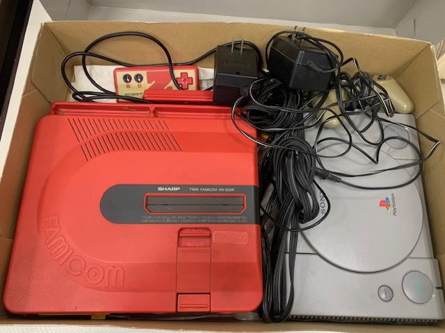 ☆1000円セール☆SHARP シャープ TWINFAMICOM ツインファミコン AN-500R PlayStation プレステ SCPH-5500 ゲーム 本体セット 現状品◆33618拍卖