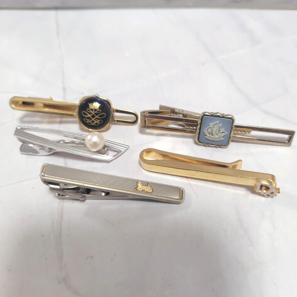 お得!! ネクタイピン まとめ売り 5個セット タイピン アクセサリー 紳士 ディオール セリーヌ ウェッジウッド ミキモト コペンハーゲン拍卖