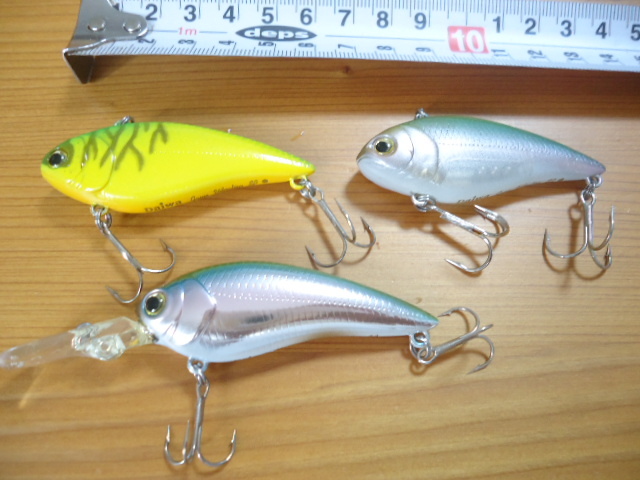 ■オールド ダイワ ゲーム バイブとシャッド 3個■拍卖