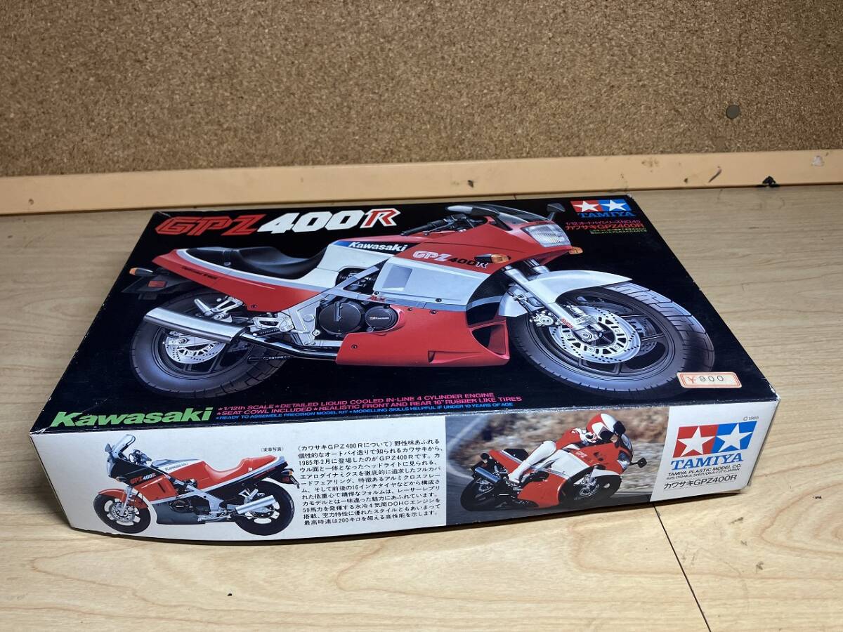 【未組立 箱ダメージ有】小鹿 タミヤ 1/12 カワサキ GPZ400R バイク プラモデル 当時もの拍卖