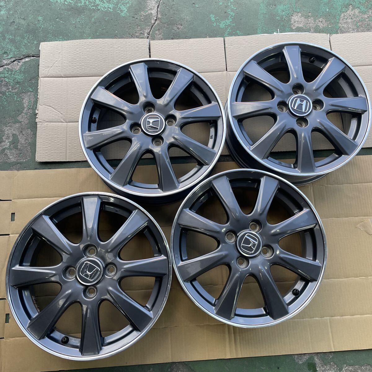 NBOX モデューロXG JF1 15インチアルミ 4本セット拍卖