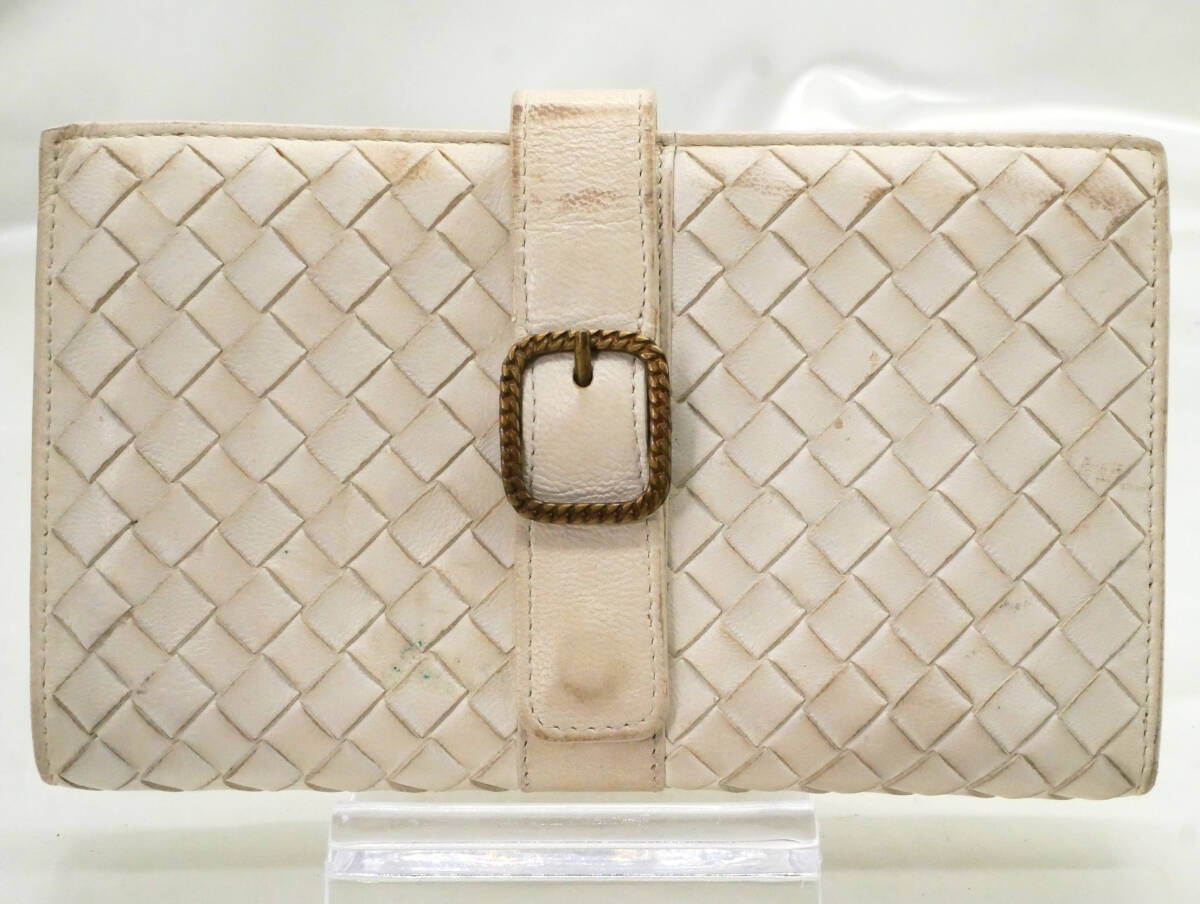 Bottega Veneta ボッテガ・ヴェネタ イントレチャート 二つ折り長財布 ホワイト ゴールド レザー フラップ拍卖