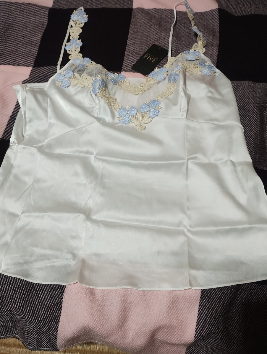 ワコール スタディオファイブ チューリップ キャミソール 80 未使用 キラキラ 高級 廃盤拍卖