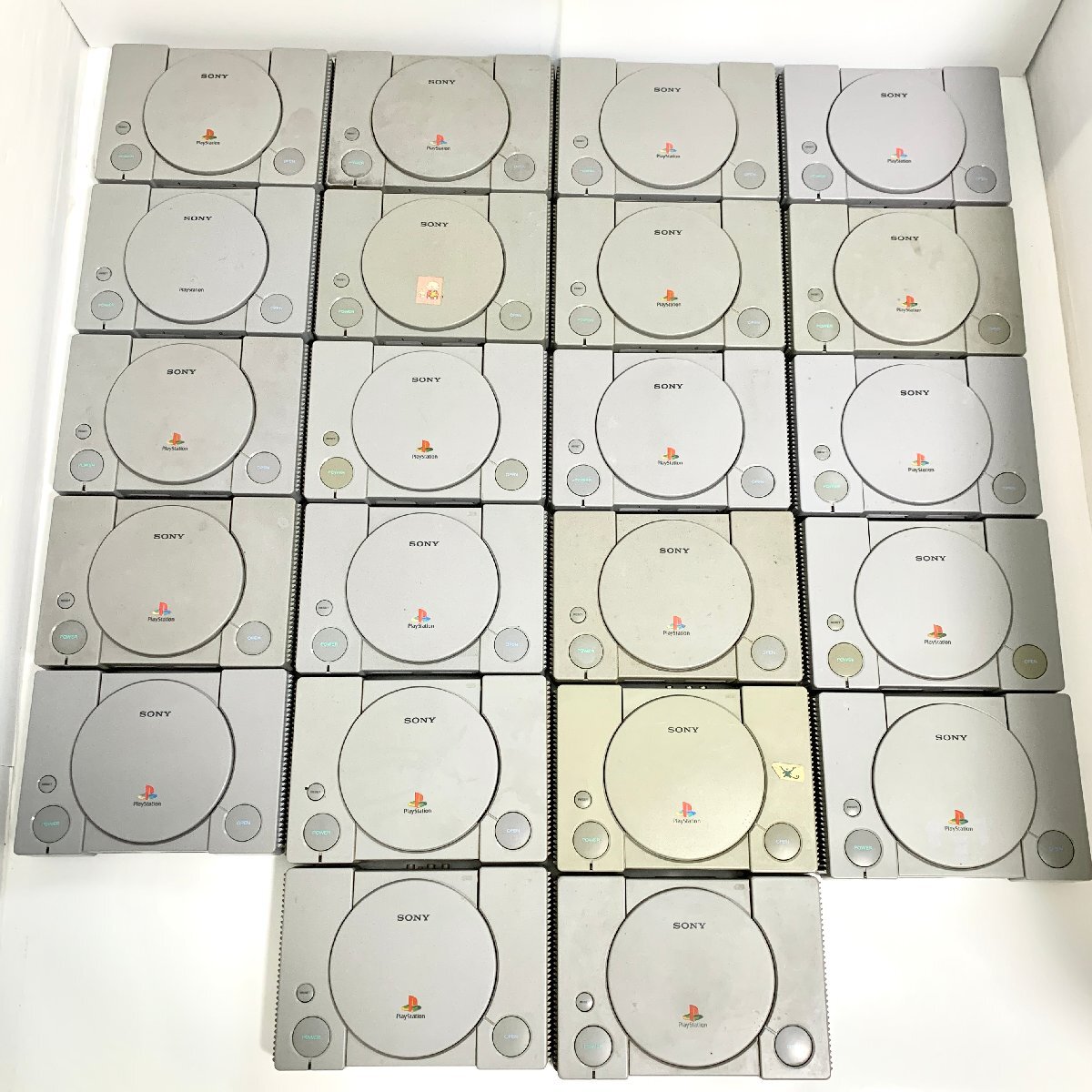 初代 PlayStation PS1 本体 22台 まとめ 動作未確認 ジャンク SCPH-1000×1 3500×2 5000×1 5500×7 7000×7 7500×1 9000×3SONY console拍卖