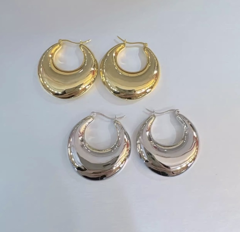 K18YG WG 大ぶり フープピアス リングピアス 大きめ C 中空ピアス イエローゴールド ホワイトゴールド 18K ラージ ティアドロップ 大ぶり拍卖