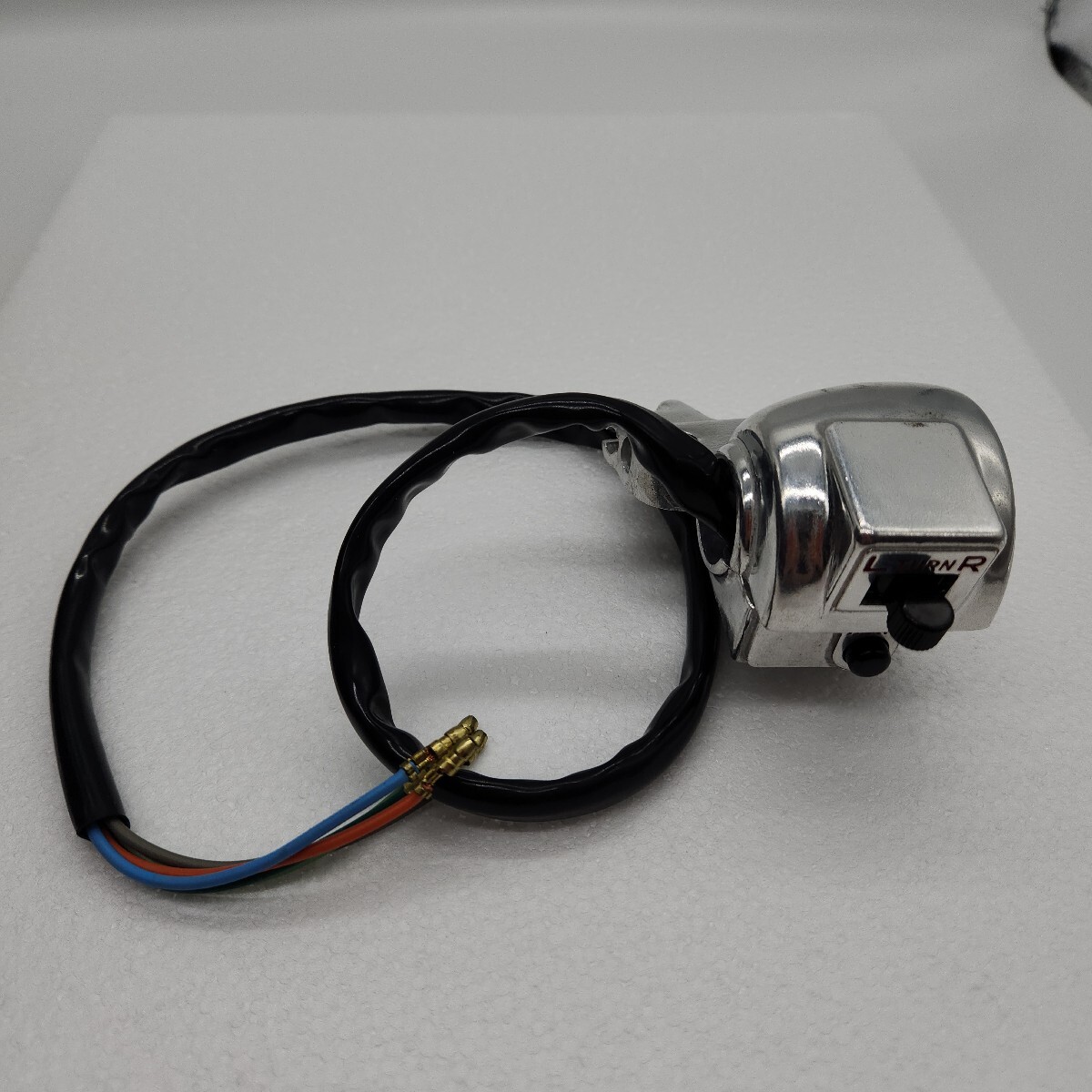 モンキー、ゴリラスイッチASSYウインカーホーンホンダ純正新品未使用廃盤品です。送料込み、即納いたします。拍卖