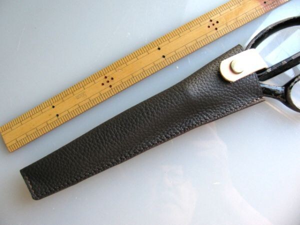 (t30)裁ちバサミケース26cm用 ダークブラウン(濃茶) 牛シュリンク革ハンドメイド拍卖