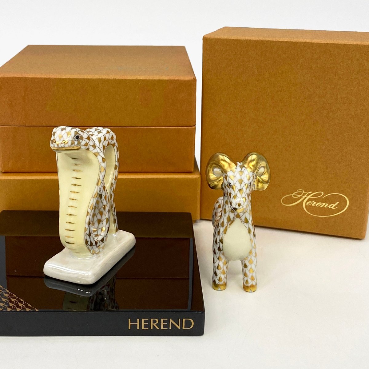 ヘレンド 2013(へび)2015(ひつじ)ゴールド フィッシュネット フィギュリン 台座 箱付 計2点 14-4248037拍卖