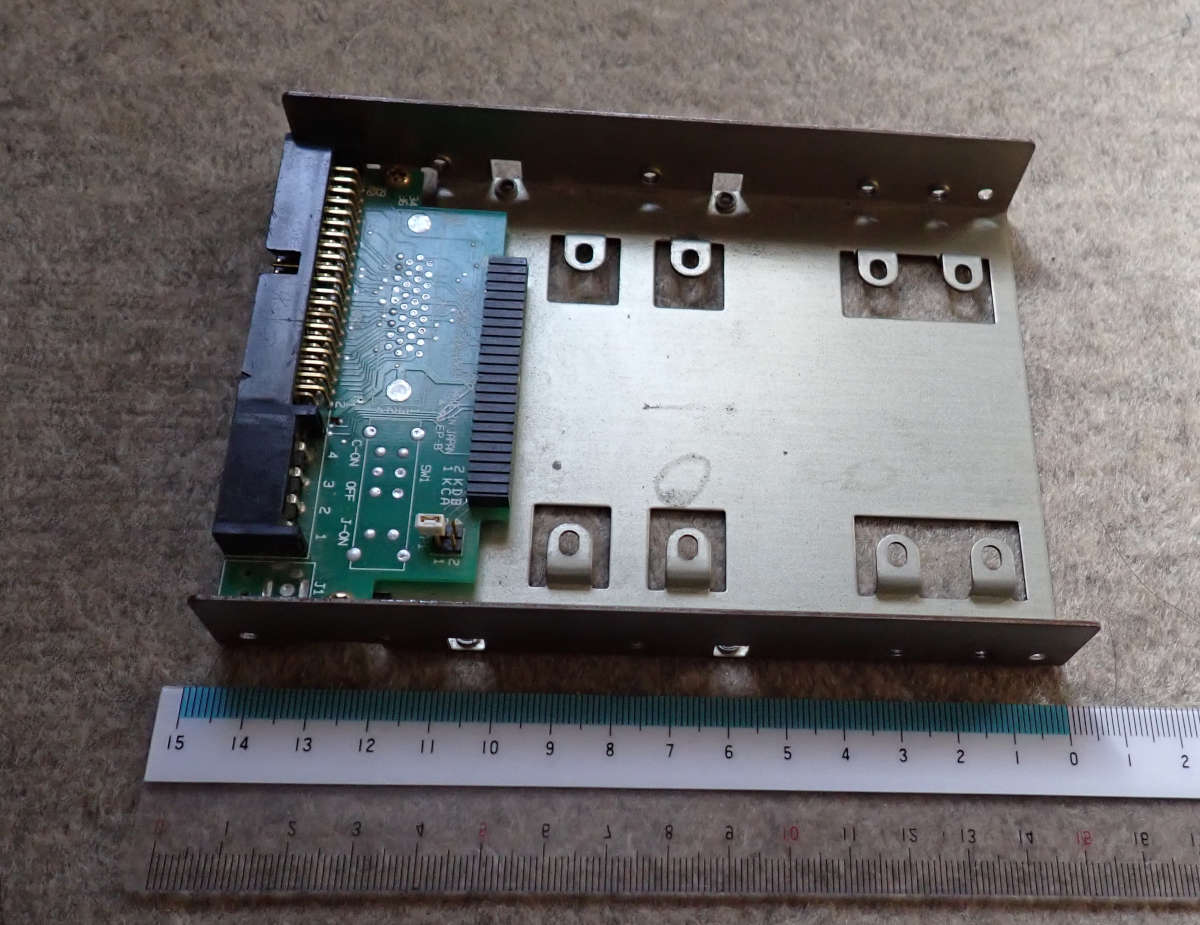 PATA 2.5インチ- 3.5インチ変換アダプタ拍卖