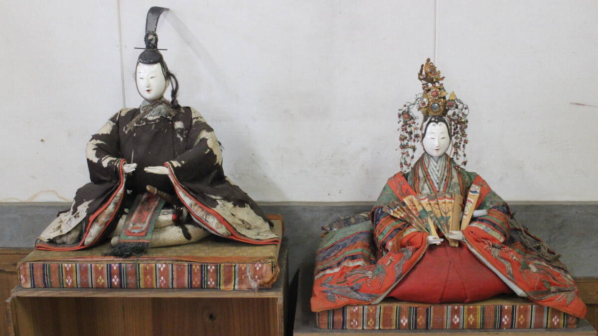 享保雛 木箱付き 雛人形 男雛女雛 江戸時代 時代物 骨董古美術 を90拍卖