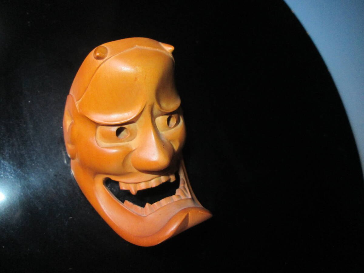 ☆作者不詳 木彫 般若面 黒漆塗飾り額付き 箱無 根付拍卖