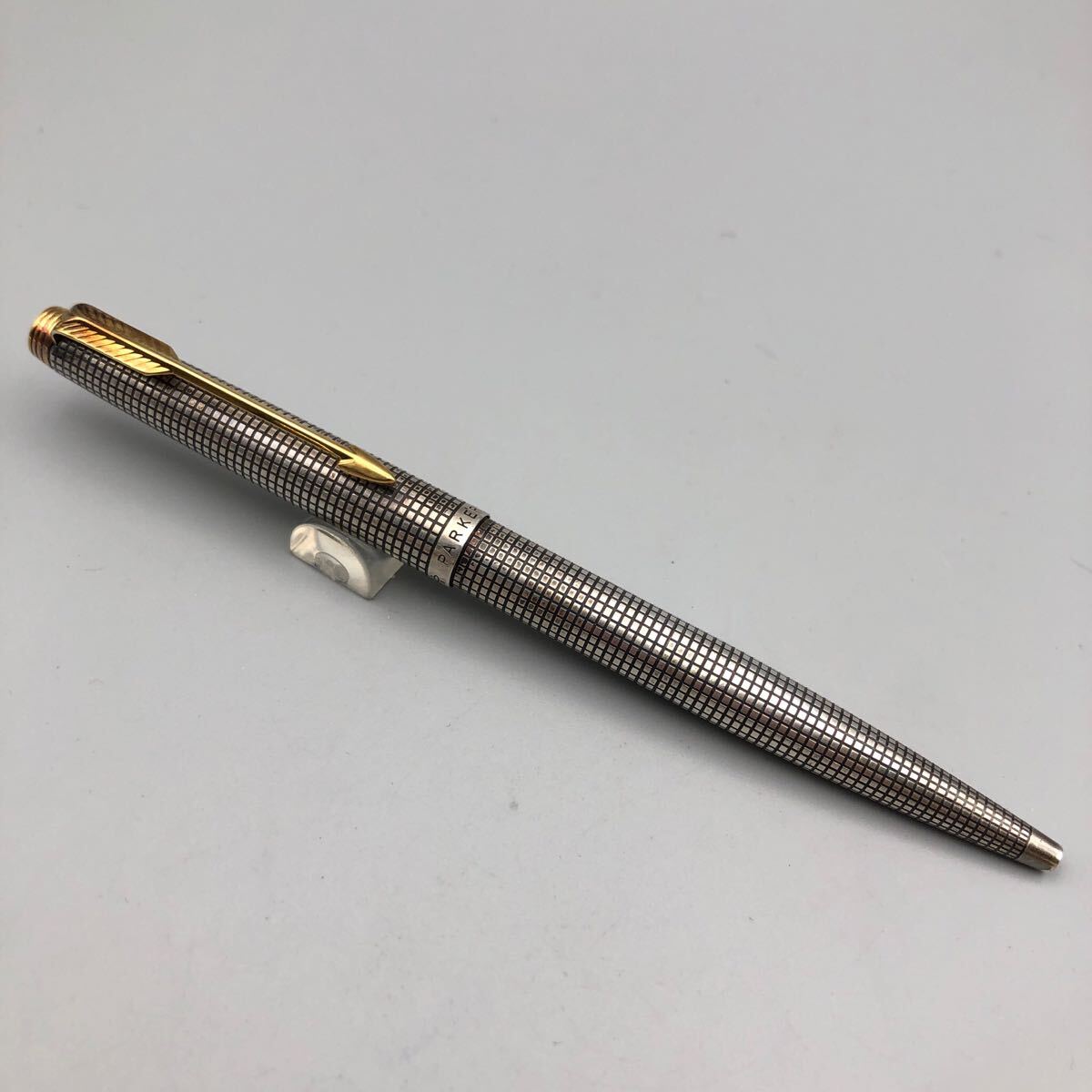 ★F09403 PARKER パーカー ボールペン スターリングシルバー 格子柄 万年筆拍卖