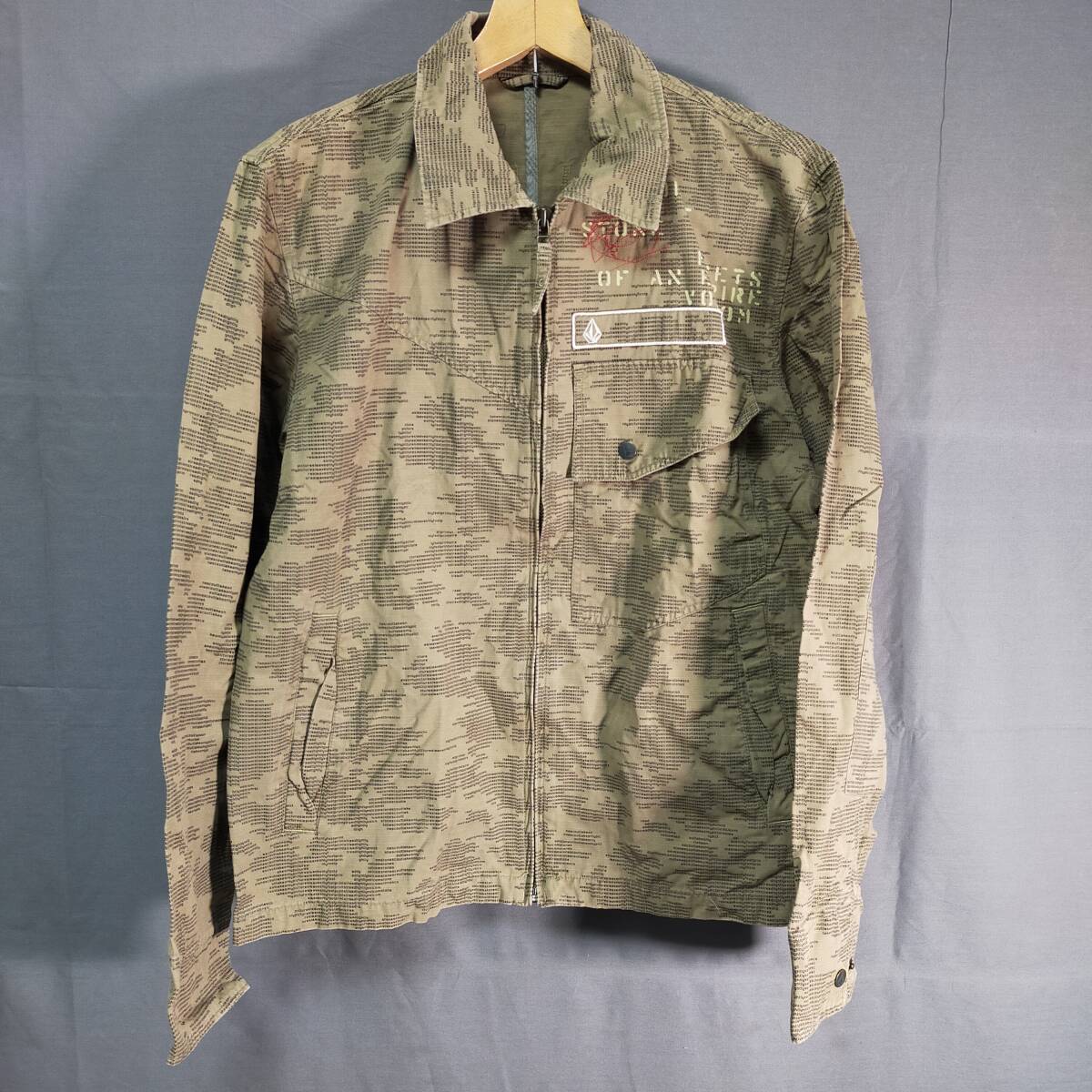 5710/27 GJ72327 VOLCOM ボルコム アウター ジャケット カーキ系 メンズ サイズL 古着 現状品拍卖