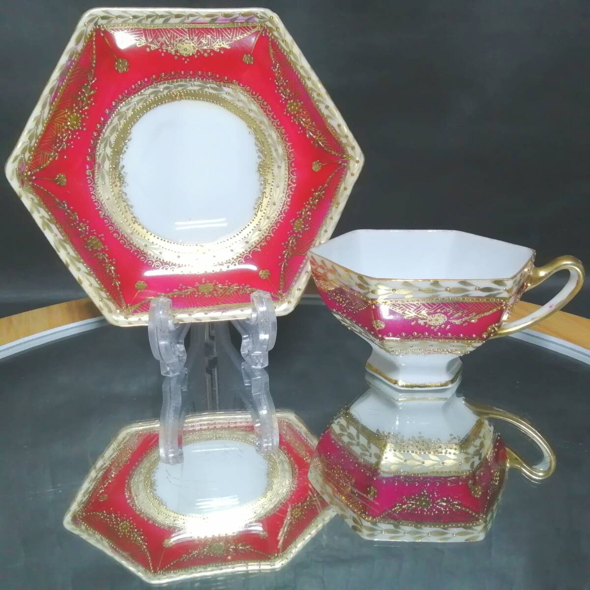 オールドニッポン◆里帰り ヘキサゴン 金盛 ルビーレッド カップ&ソーサー拍卖