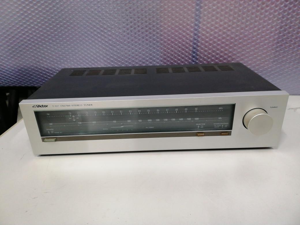 K 2212-3010 Victor FM/AM STEREO TUNER T-D7 通電のみの確認118R7L拍卖