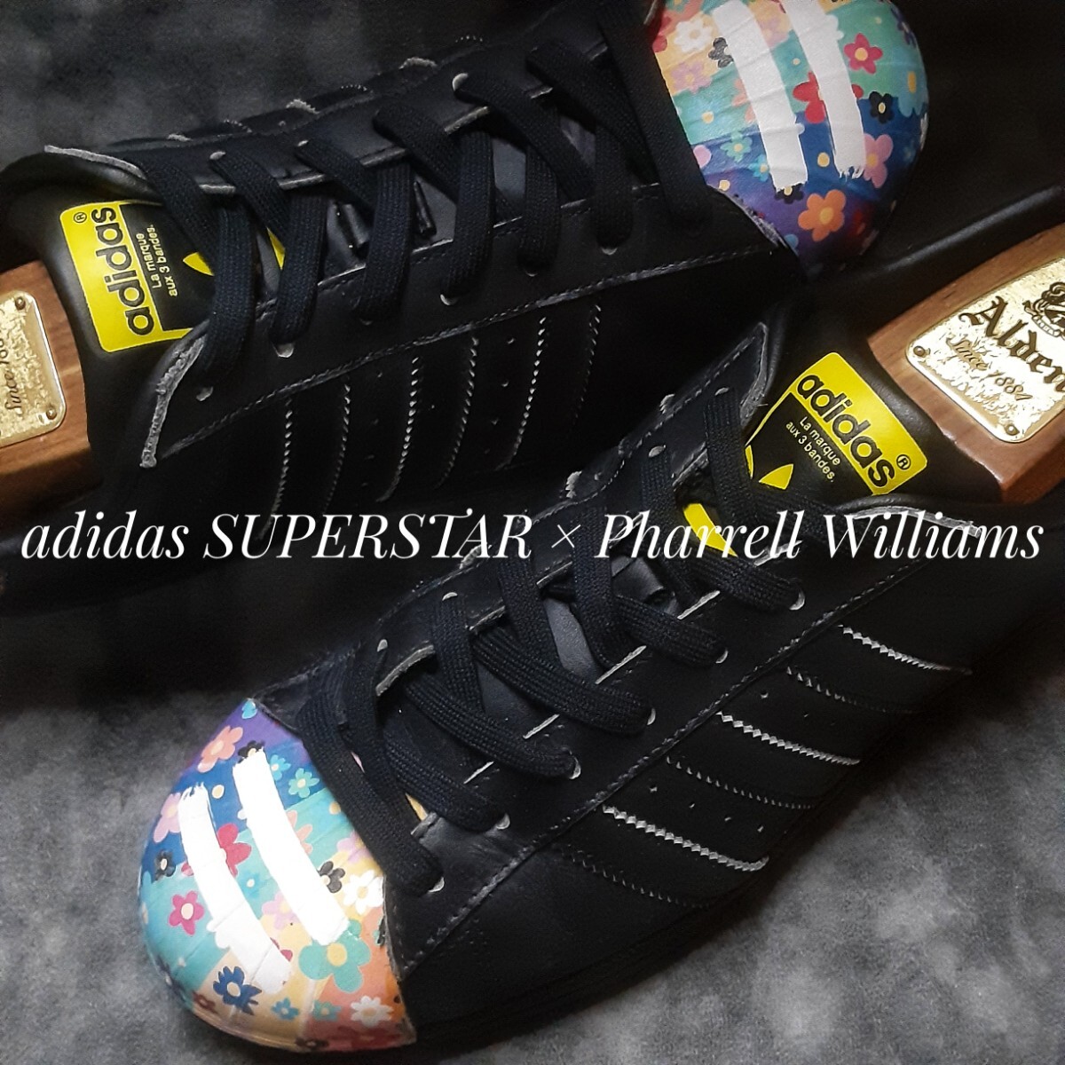 最値!希少15年製!別注レトロフラワーデザイン!ファレル・ウィリアムス コラボ!アディダス スーパースター カウレザー スニーカー!黒 28.5拍卖