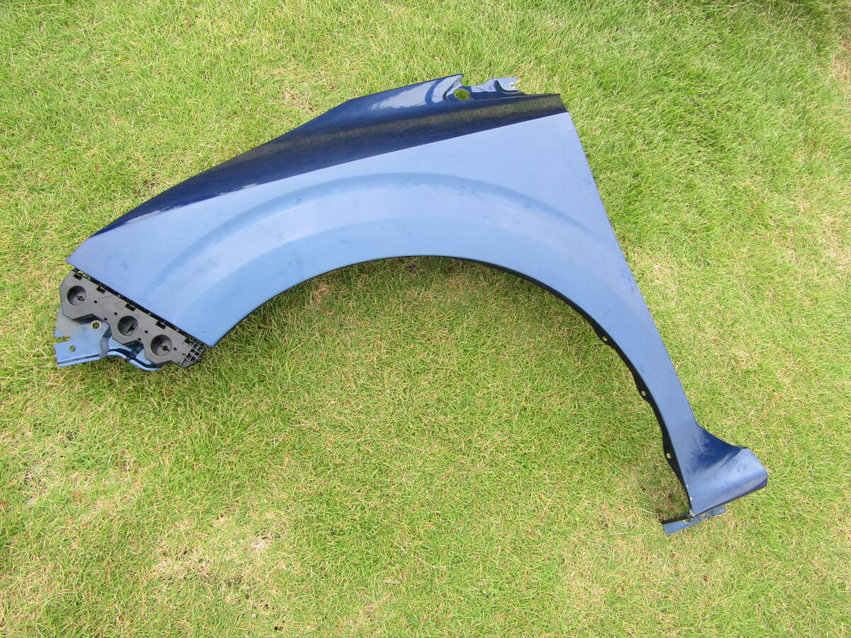ノート E13 純正 左 フロントフェンダー フェンダー ブルー ■■ 13102406拍卖