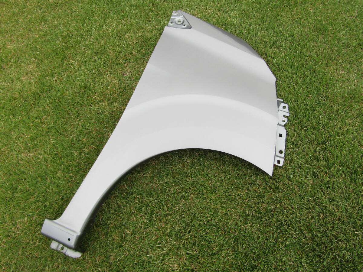 デイズ B43W 純正 右 フロントフェンダー フェンダー グレー系色 ■■ 13102501 拍卖